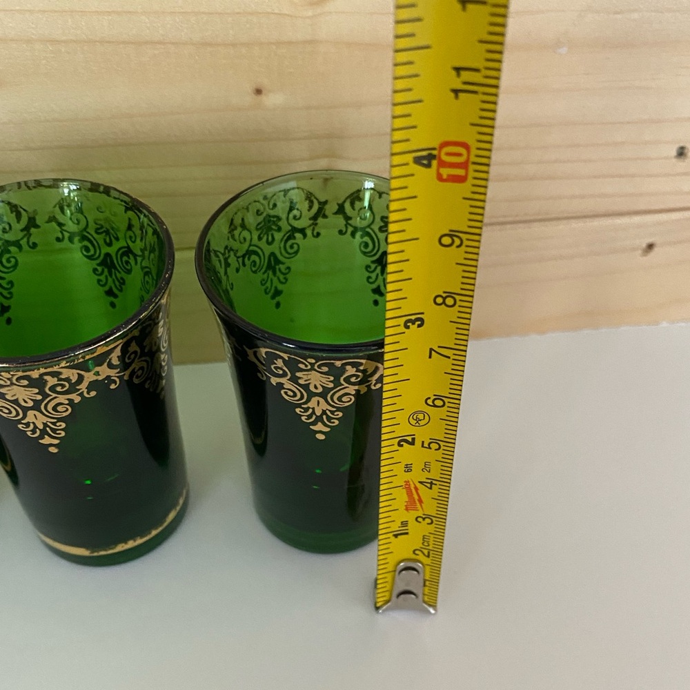 Vintage Emerald Green Gold Accent Shot Glasses Mid Century Barware Retro - Picture 6 of 8